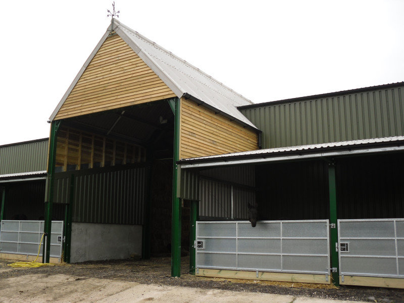 general purpose horse and hay barn